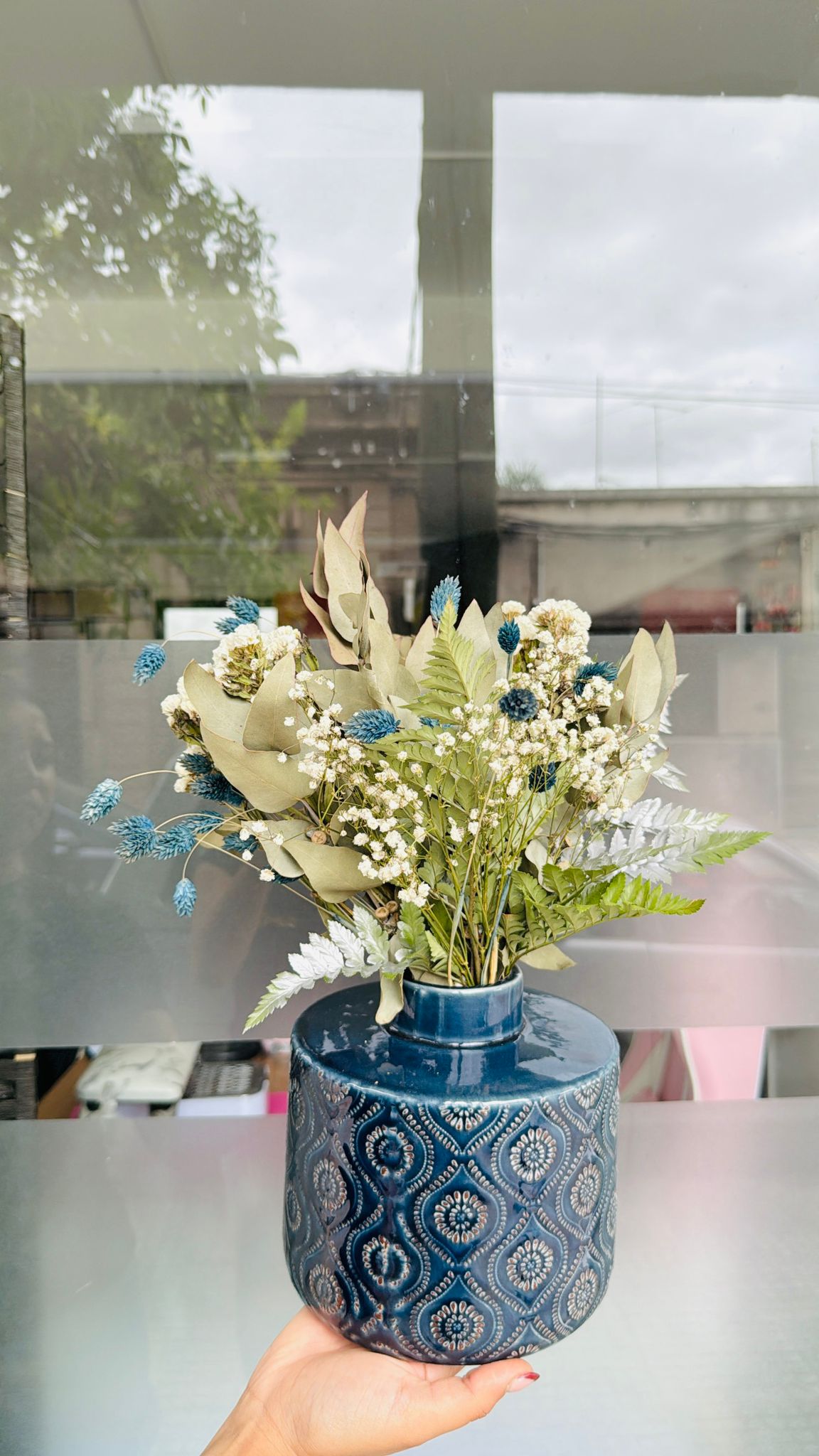 base en cerámica + arreglo preservado